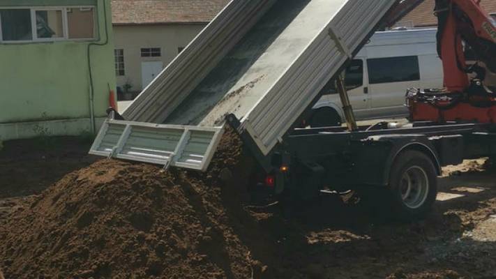 Scoala Postliceala Sanitara Arad si Colegiul Vasile Goldis