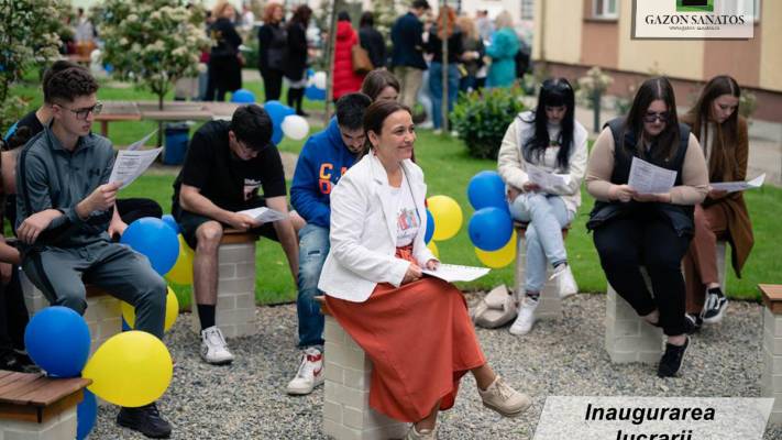 Scoala Postliceala Sanitara Arad si Colegiul Vasile Goldis